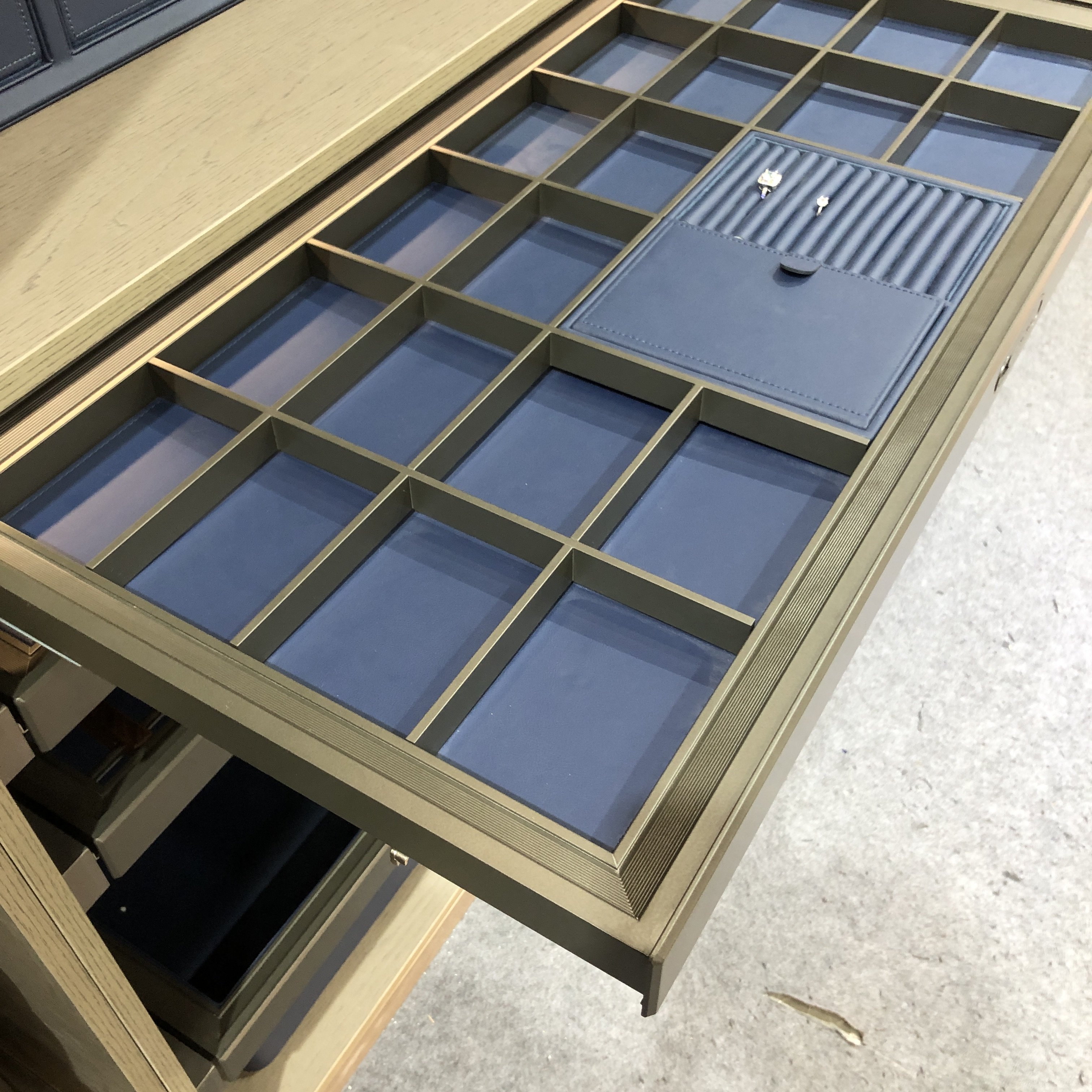 Factory wholesale Customized Storage Leather Drawer Jewelry Box&Sliding Soft Close Pull Out Jewelry for Women Drawer Slides