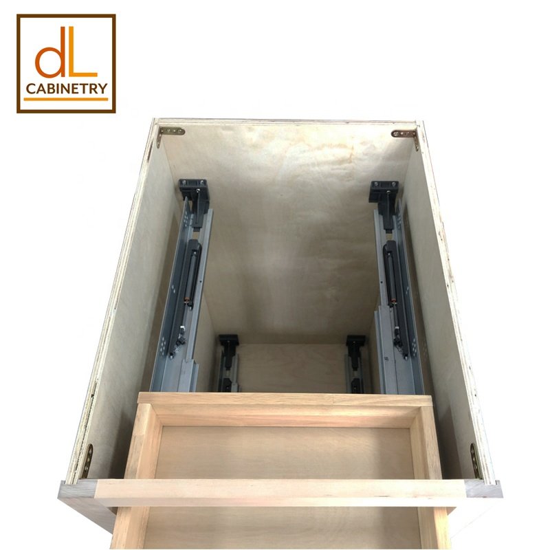 Latest Hot Sale Stock American Standard Size Unfinished Real Wood Shaker Door Kitchen Cabinets With Pull Out Under Trash Can
