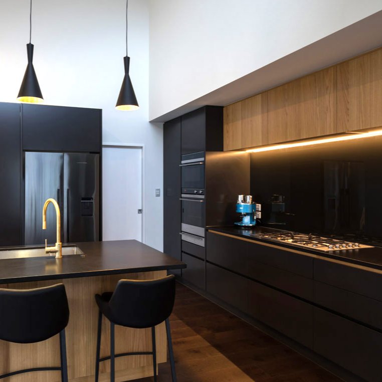 New Modern Wooden Veneer Matt Lacquer Finished Black Kitchen Cabinet Designs