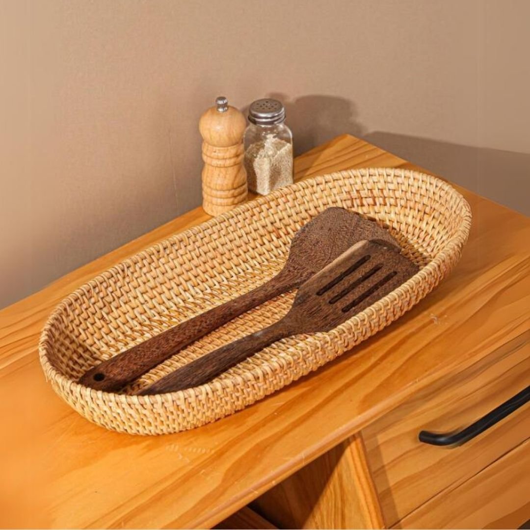 Bakery Organizer Rattan Oval Basket Hand Woven Handicraft Minimal Serving Trays Rustic Decoration for Kitchen and Restaurant