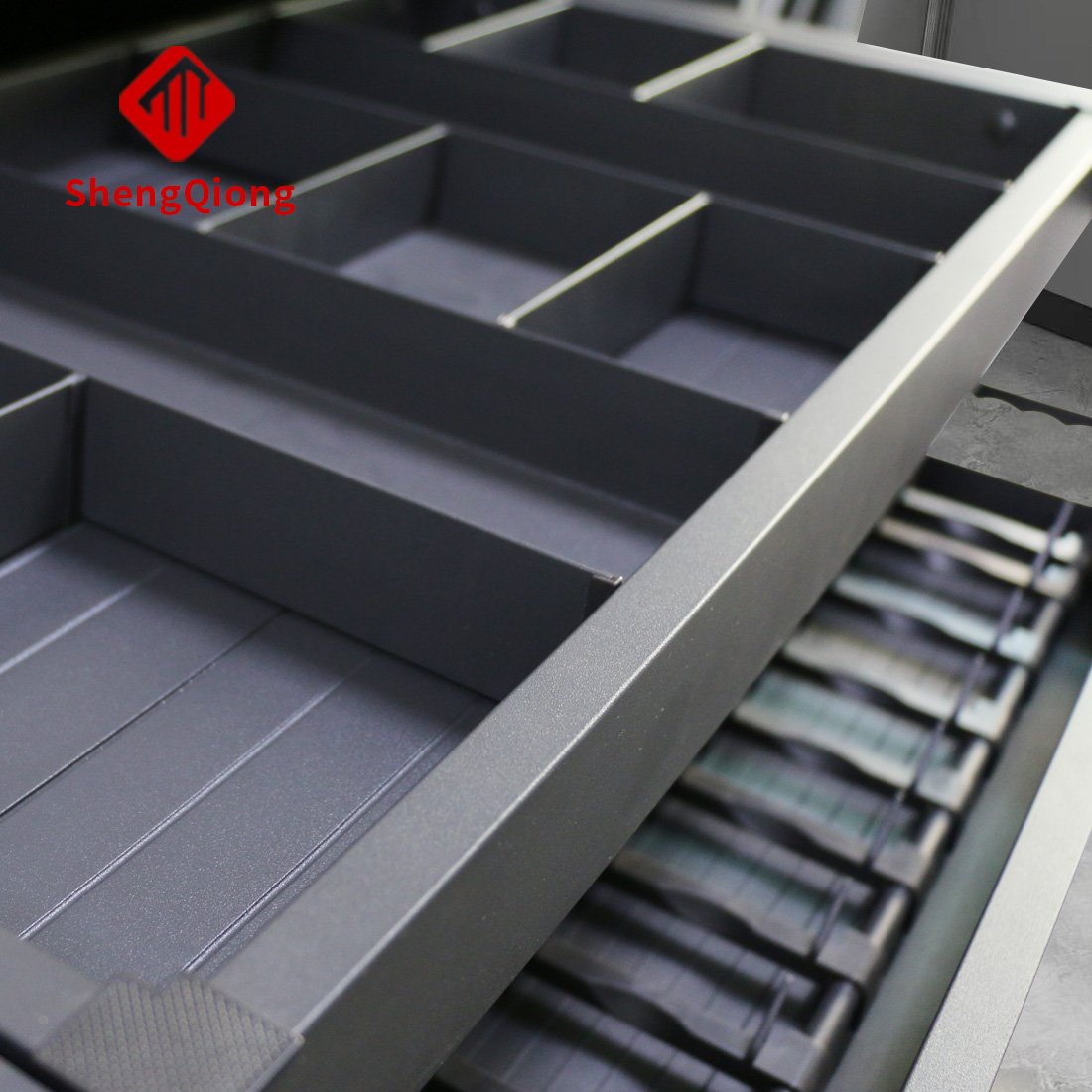 SHENGQIONG Kitchen Accessories Storage Aluminum Kitchen Pull out Basket Drawer Sliding Basket Cabinet Organizer Pots and Pans