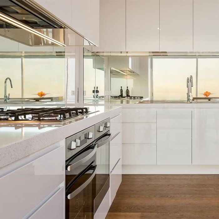 Custom Grey and White High Glossy Kitchen Cabinet Design Cupboard With Double Bowl Stainless Steel Kitchen Sink Under Mounted