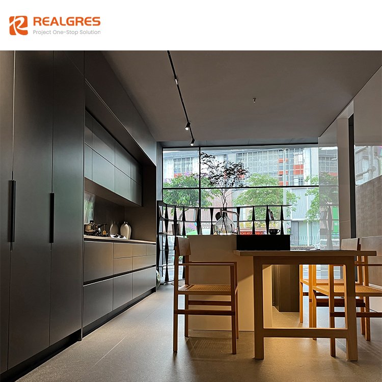 Realgres New Design Modern Black Lacquer Wood Kitchen Cabinet Modular Kitchen Funiture with Sink