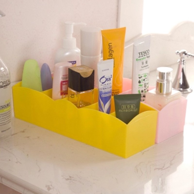 New Design Portable Plastic Foldable 4 Grids Socks and Underwear Storage Box Large Capacity Household Drawer Container