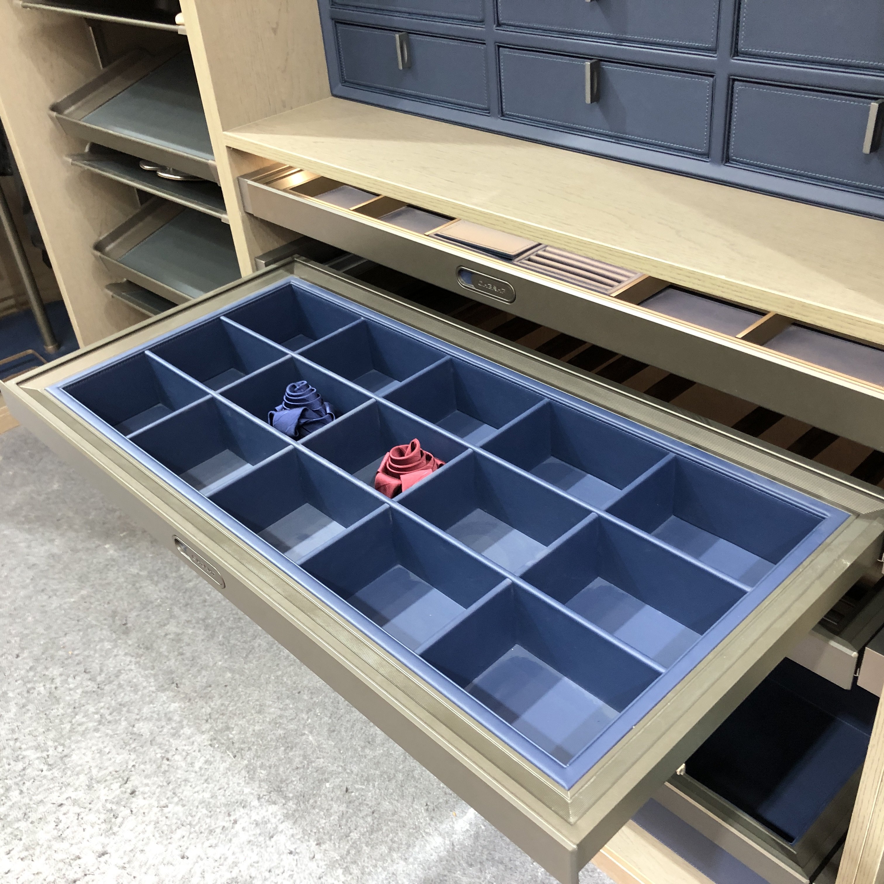Factory wholesale Aluminum Frame Sliding Drawer Women Makeup Pull Out Soft Close Leather Jewelry Box For Wardrobe
