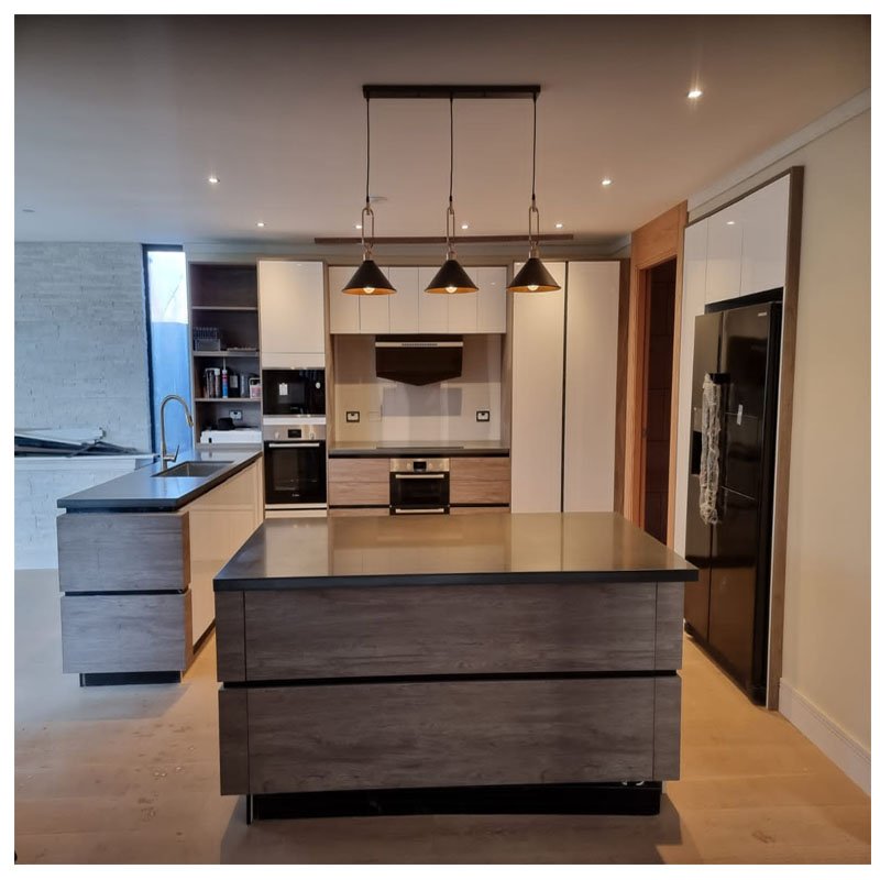 Customized modern design internal villa kitchen cabinets solid wood kitchen cabinet granite countertop prices