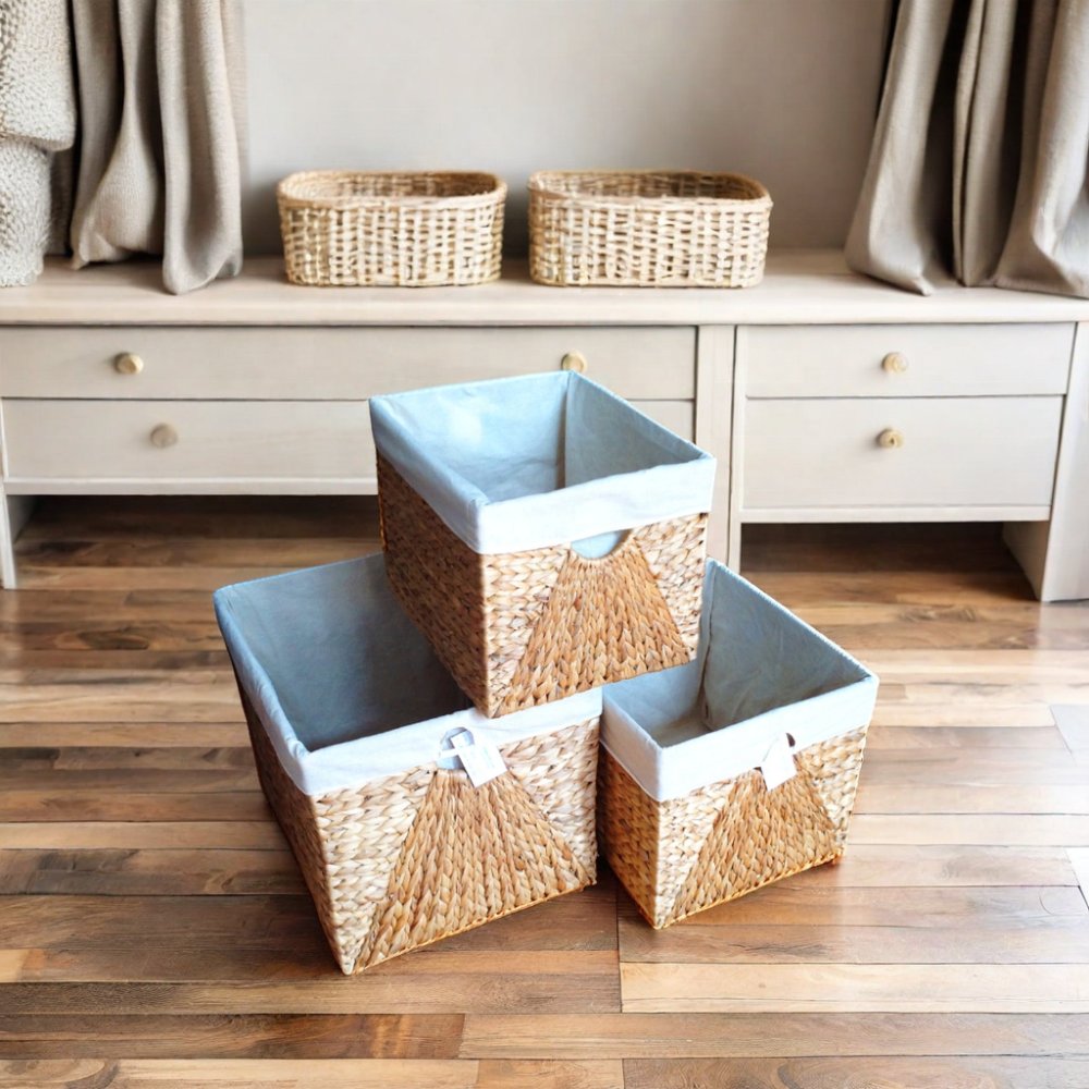 Set of Three Mixed Weave Water Hyacinth Baskets with Ring Hole Handle and Liner Cloth Organizer for Clothing Storage HO-2055