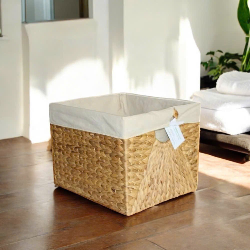 Set of Three Mixed Weave Water Hyacinth Baskets with Ring Hole Handle and Liner Cloth Organizer for Clothing Storage HO-2055