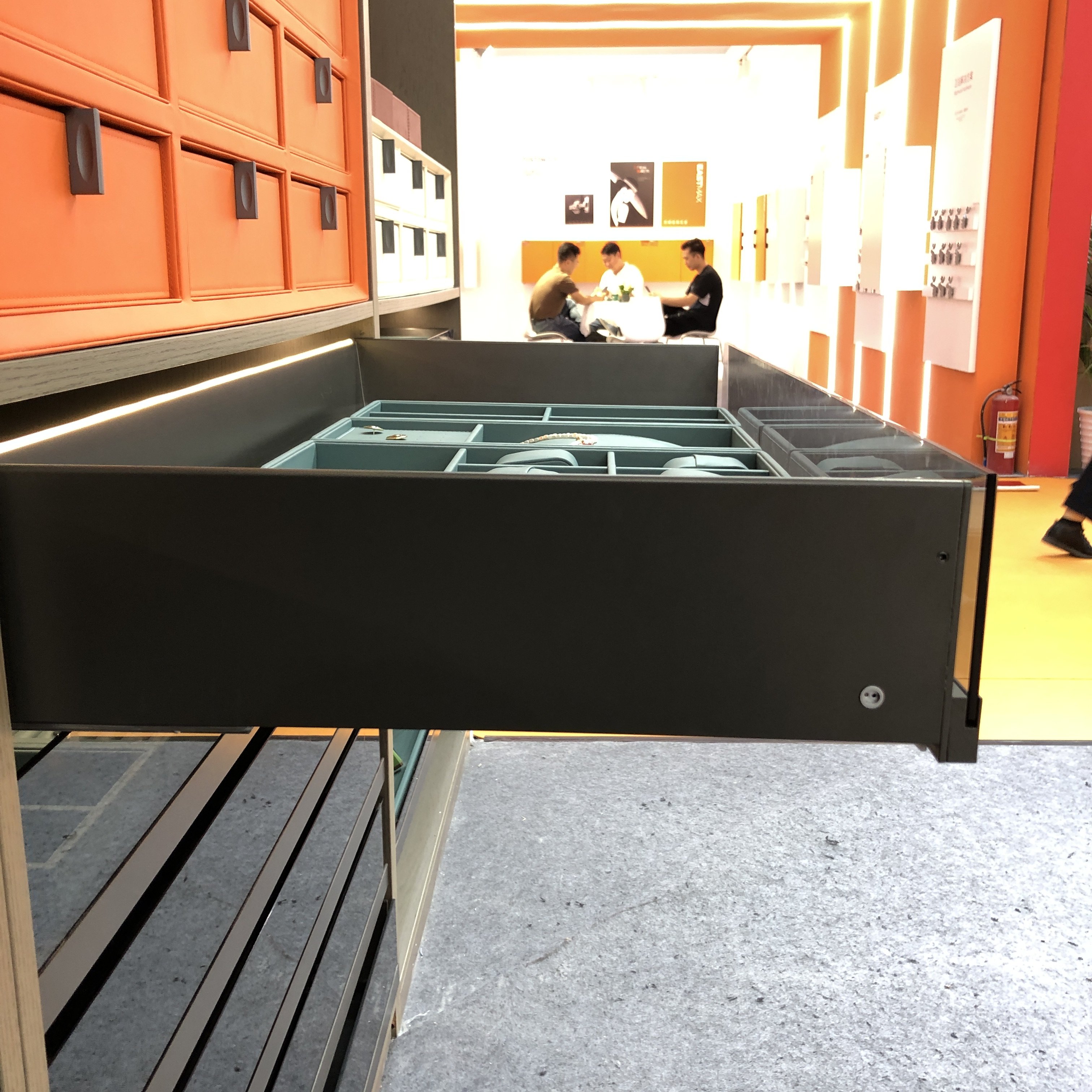 CEHNHF pull Out Glass Basket&Push To Open Softclose Drawer