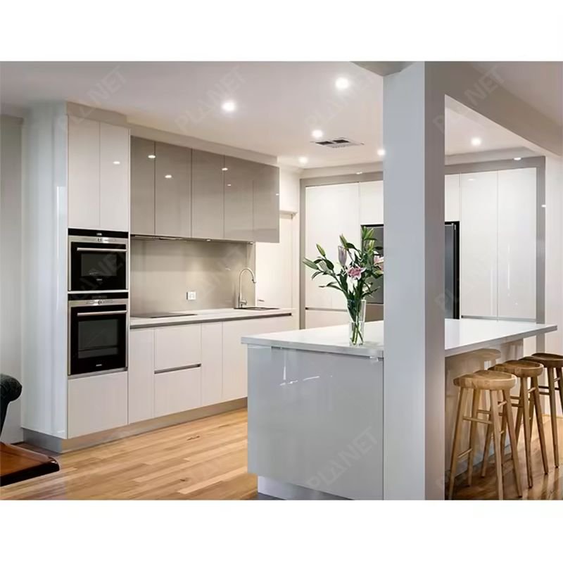 2024 Luxury Designs Melamine Modular Solid Wood Cheap High Gloss Custom Cupboard Modern Kitchen Cabinets