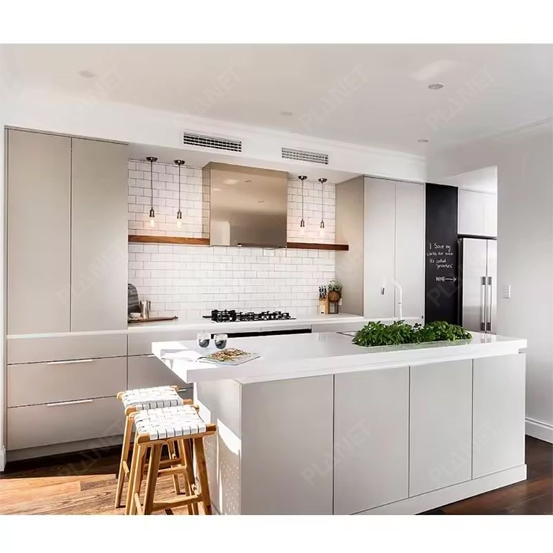 2024 Luxury Designs Melamine Modular Solid Wood Cheap High Gloss Custom Cupboard Modern Kitchen Cabinets
