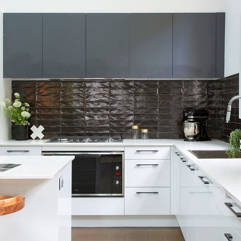 PA Wholesale L-shaped Storage Designs Island Lacquer Kitchen Cabinet Customized Smooth Wood Kitchen Furniture Modern Lifetime