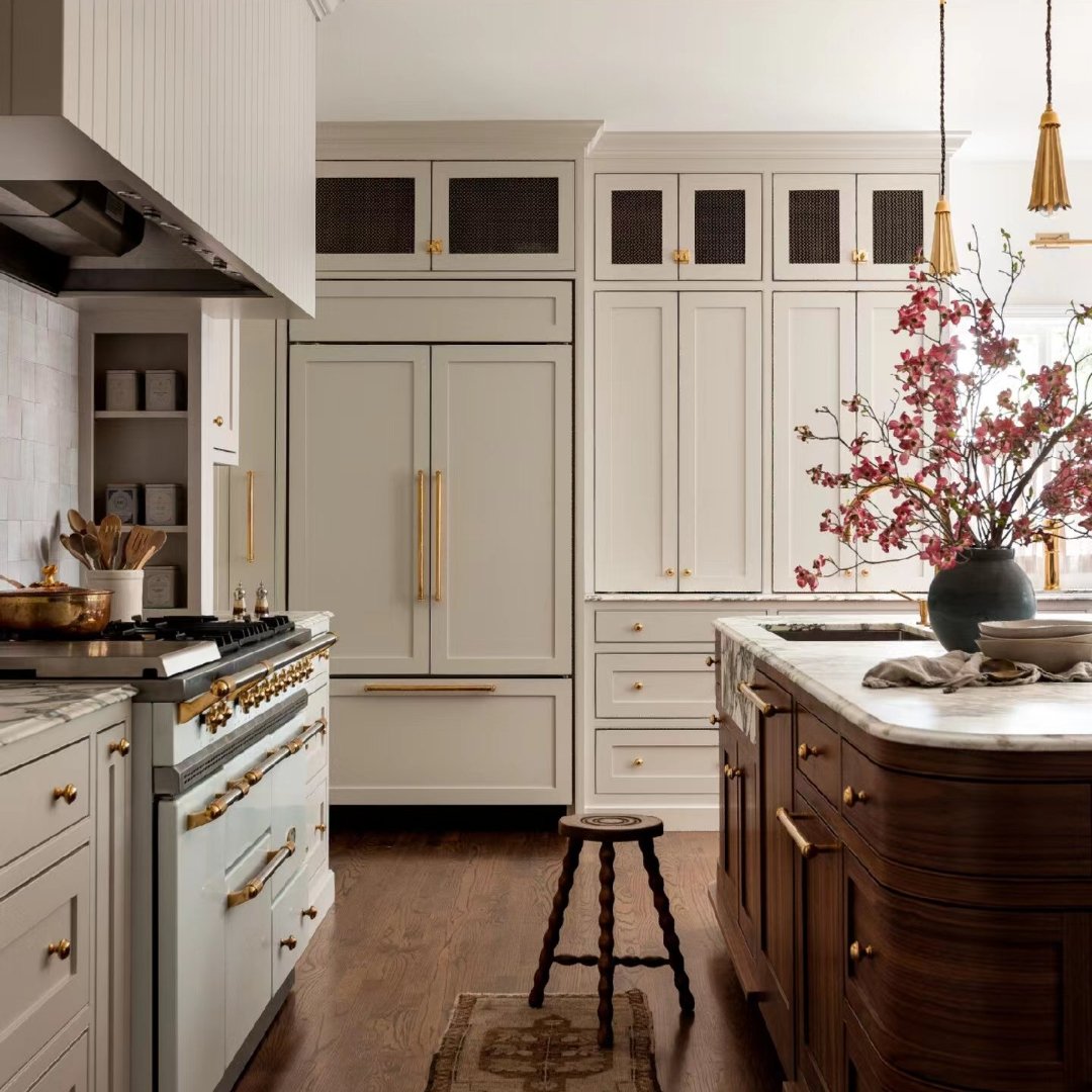 American Shaker Wooden Classic Kitchen Cabinet With Island Customized Modern Kitchen Furniture Kitchen Cabinet Marble Countertop