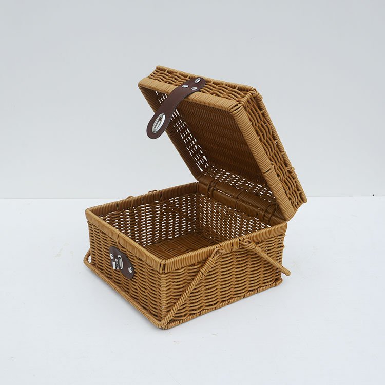 Wicker Willow Picnic Basket Hamper Shopping Vintage Basket with Lid and Handle for Camping for picnic
