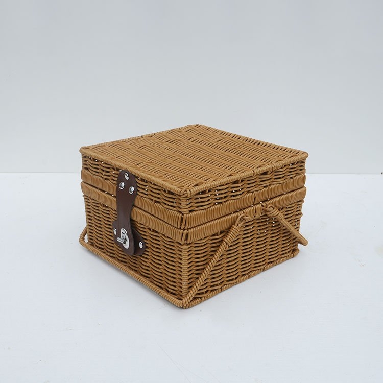 Wicker Willow Picnic Basket Hamper Shopping Vintage Basket with Lid and Handle for Camping for picnic