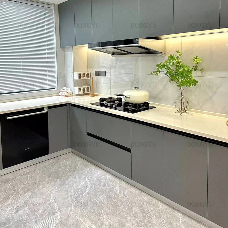 Modern Italian Style Luxury Cheap China Furniture Design Sets Island Melamine Solid Wood Kitchen Cabinets