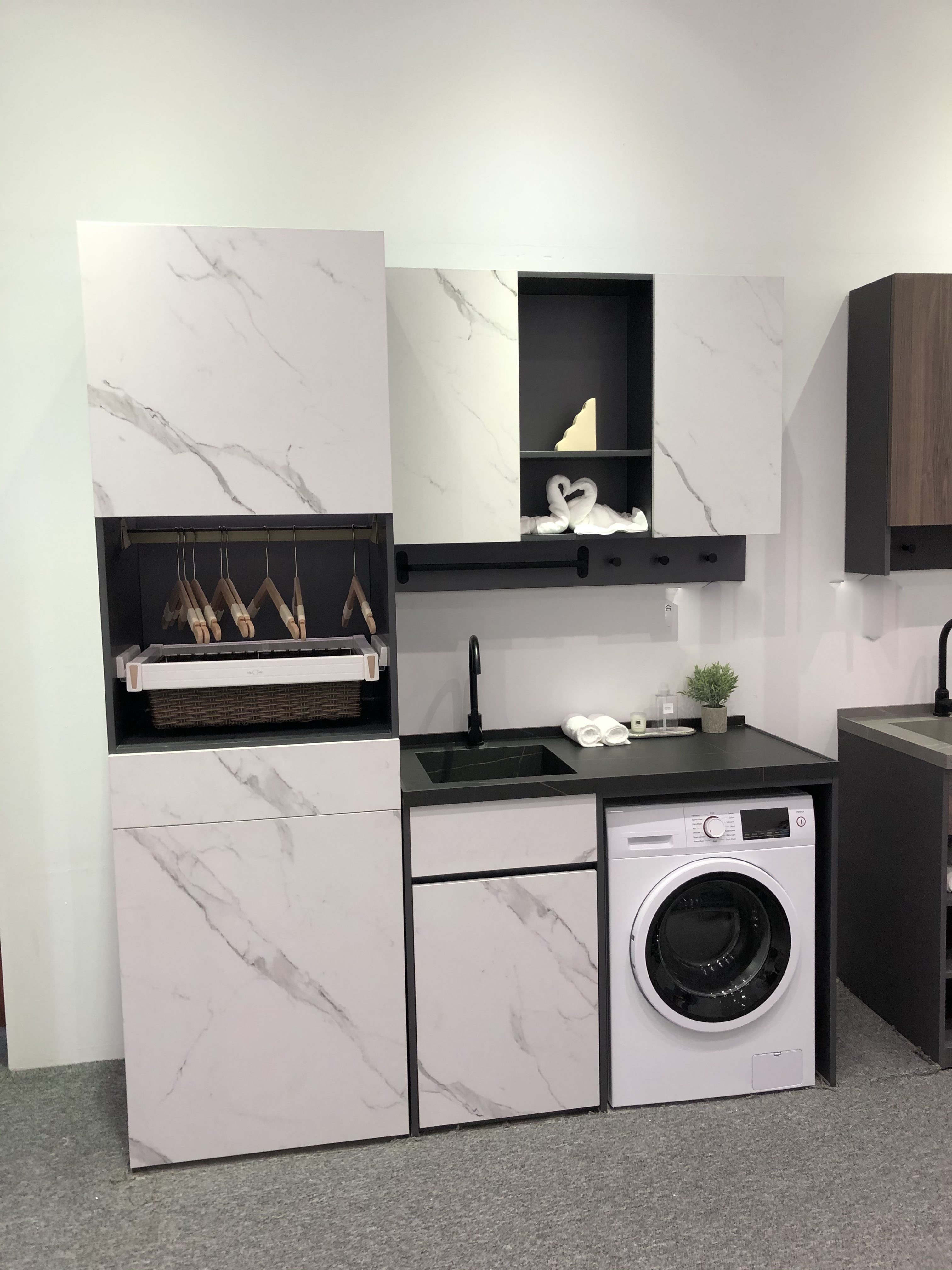 Factory Direct Anti-Rust Laundry Cabinet Anti-Water Customize Design Stainless Steel Laundry Cabinet