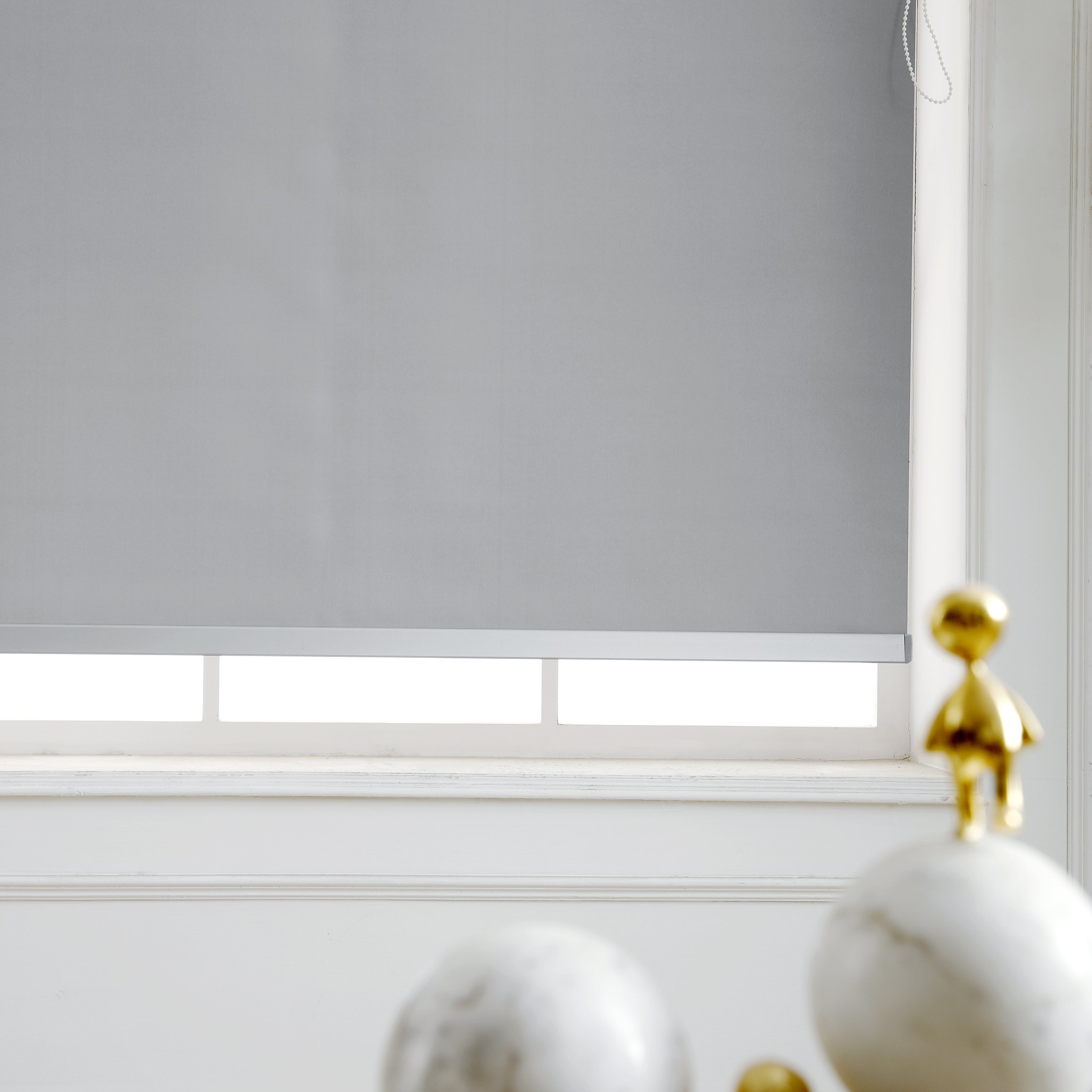 Outdoor Blinds Motorized Roller Waterproof Fire Resistant Black out Roller Shade Blinds for Commercial Application Window