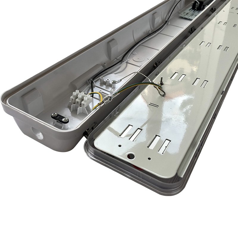 CE ROSH Outdoor IP65 4inch Tri-proof Lighting Fixture Waterproof Light Bar LED Tri-proof Lights