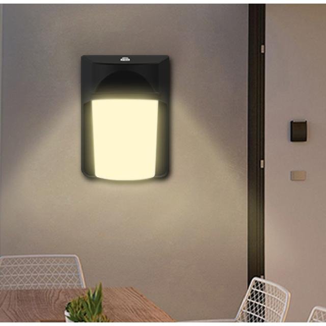 Waterproof IP65 Garden Outside LED Outdoor Wall Light Box Style Diffused Type Wall Pack LED Light With Sensor