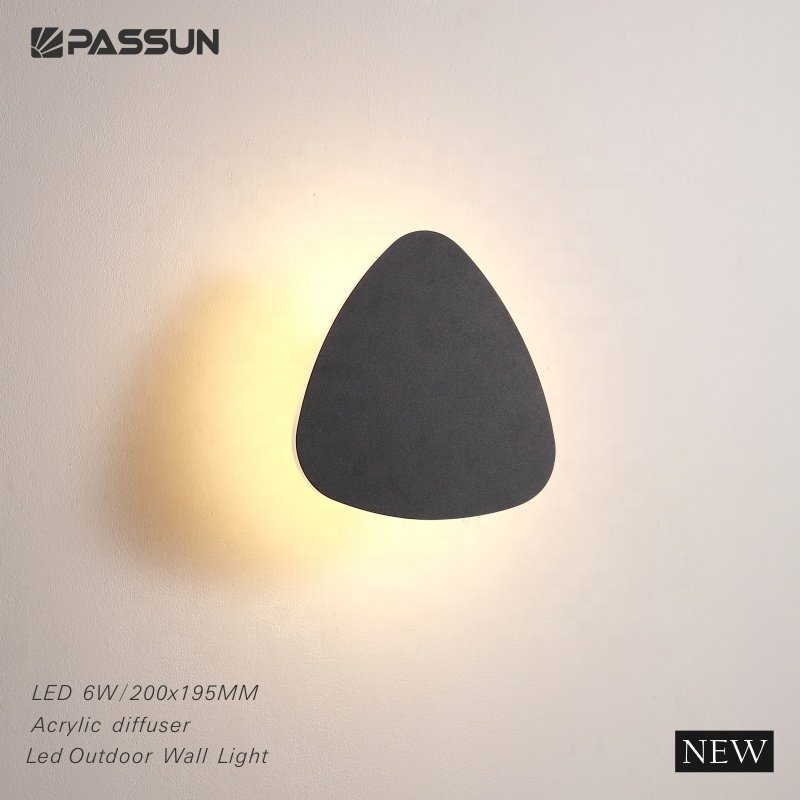 Manufacturer Wholesale Nordic Waterproof Triangle shape Led Outdoor Garden Wall Lamp