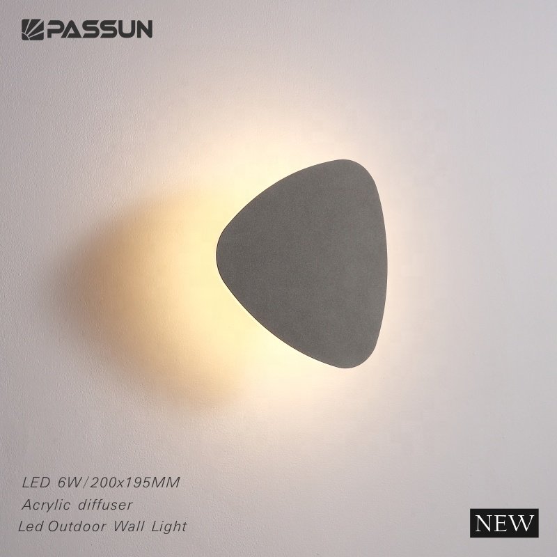 Manufacturer Wholesale Nordic Waterproof Triangle shape Led Outdoor Garden Wall Lamp