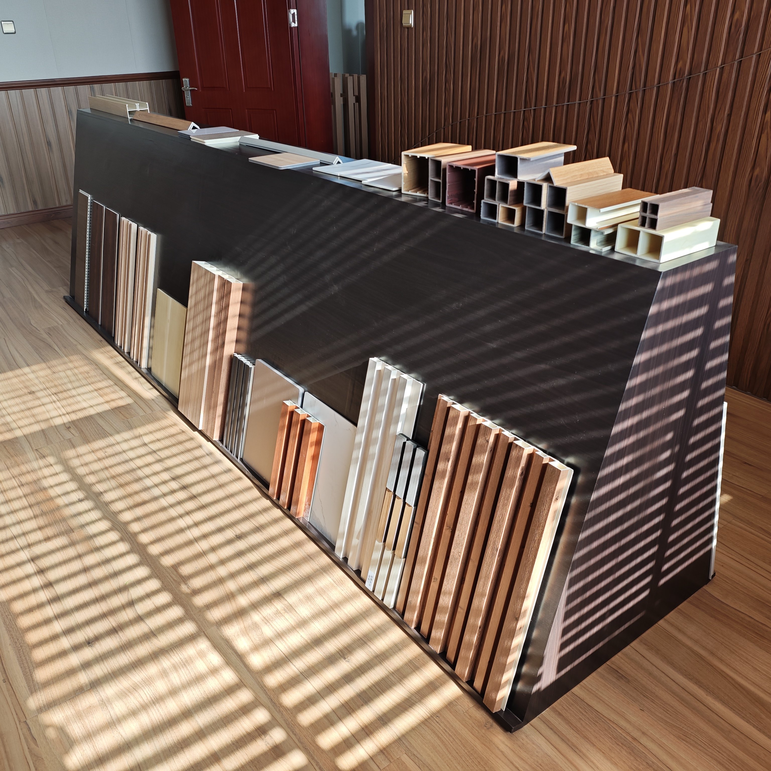 Foju Modern Interior Decoration Hollow Wooden Grain PVC WPC Privacy Screen Partition Curtain Wall WPC Square Timber Tube