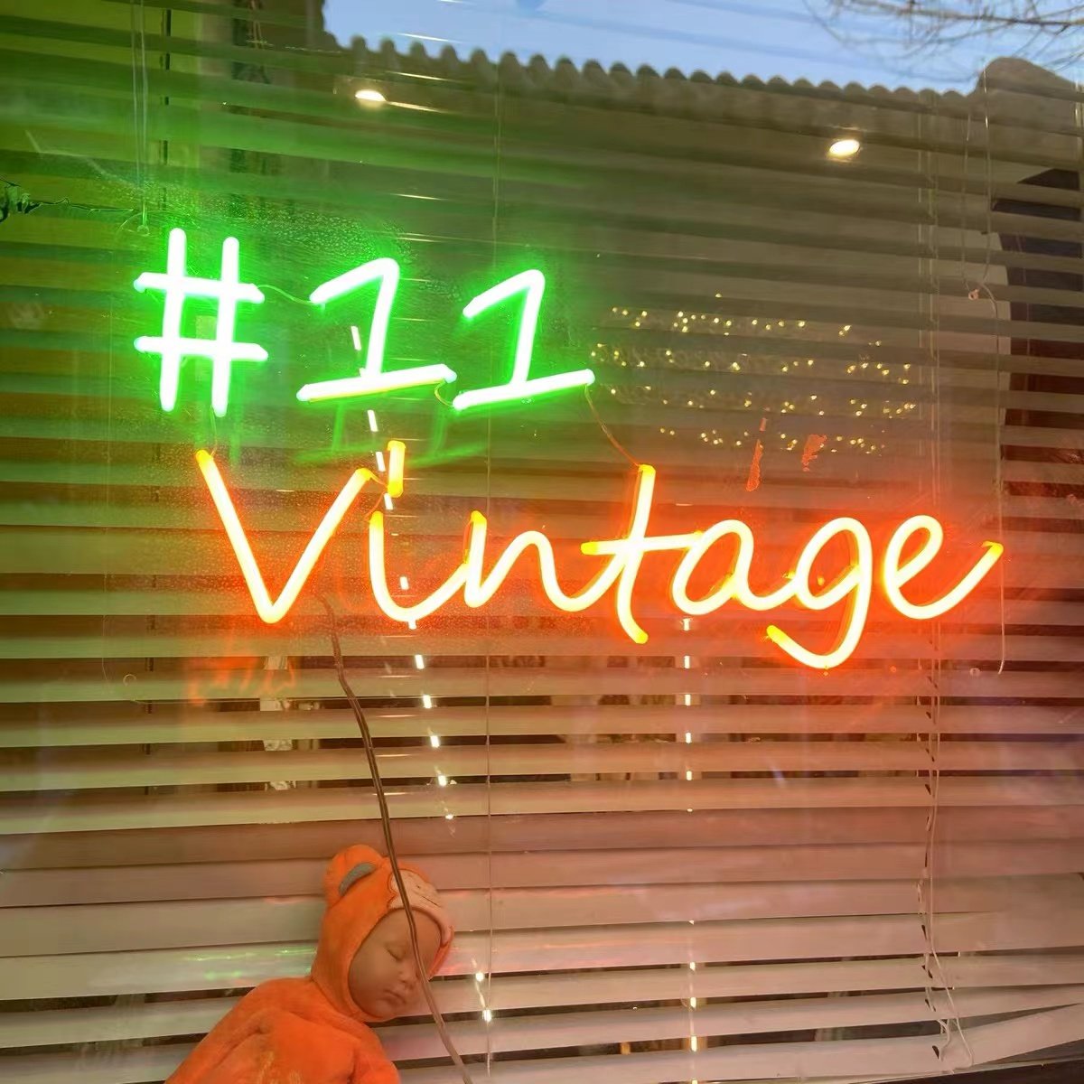 Customized 3D Luminous LED Neon Light Acrylic Marquee Letters Unique Home/Company/Wedding Shops Malls Hotels Buildings