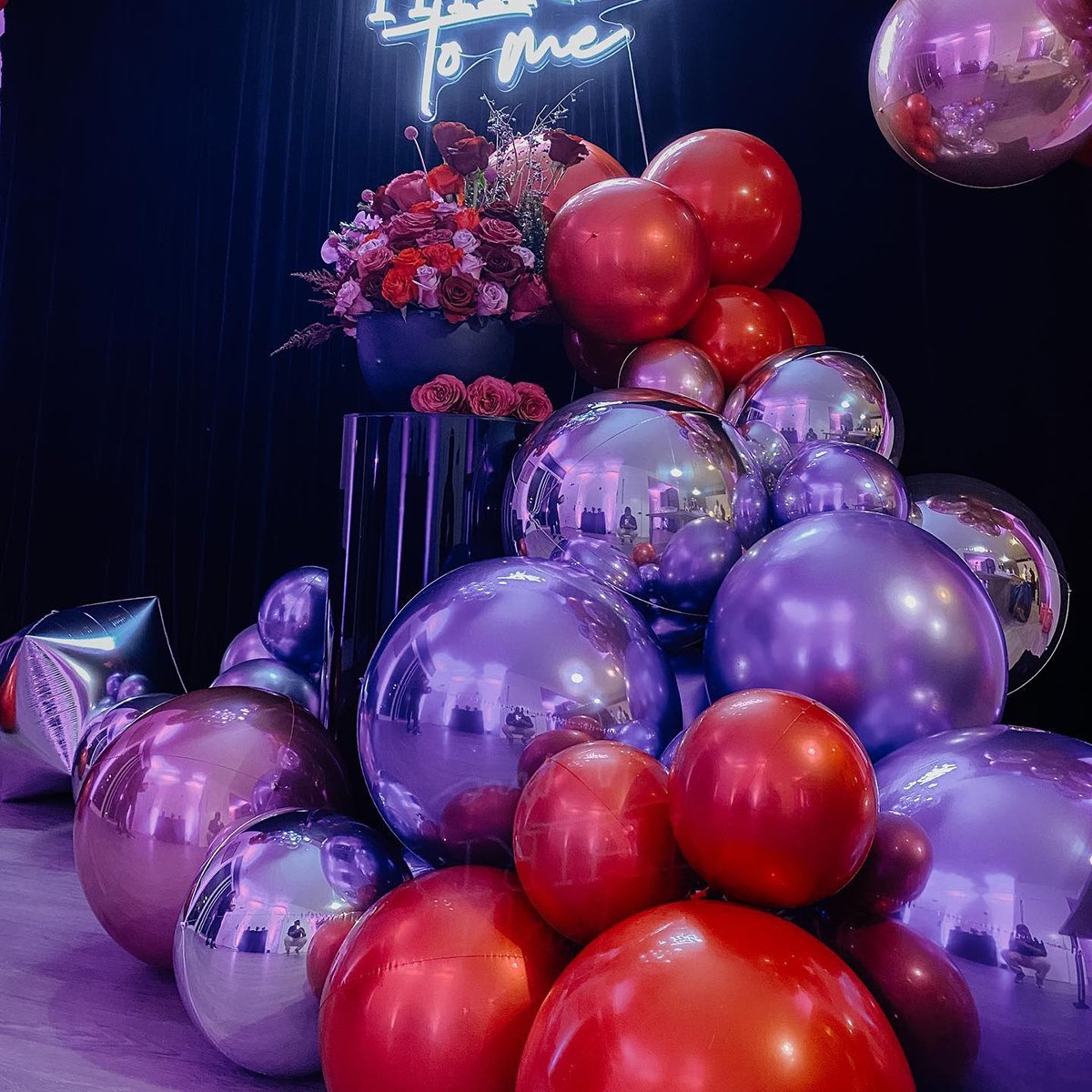 Popular Sale Parties Event Decoration hanging Gold PVC Airtight Sphere Mirror Balloon Shinny Inflatable Disco Mirror Ball