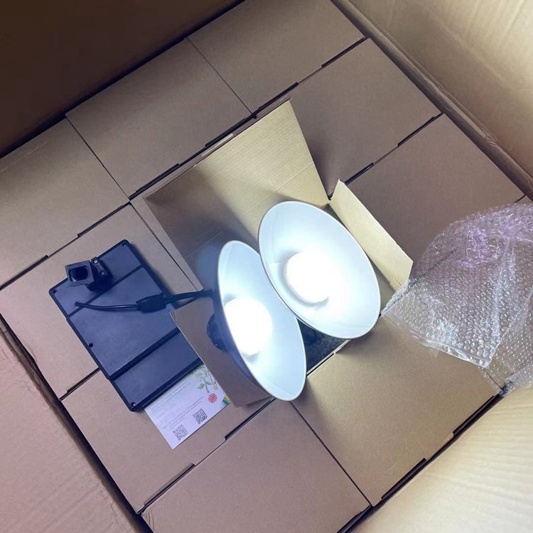 Two Heads Solar Garden Wall light indoor outdoor Solar Ceiling Light pendant shed lights Camping