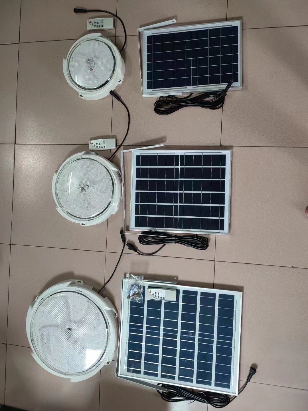 High Quality Indoor Outdoor Waterproof IP65 Round Led Solar Lamp Garden Lamp Ceiling Lights