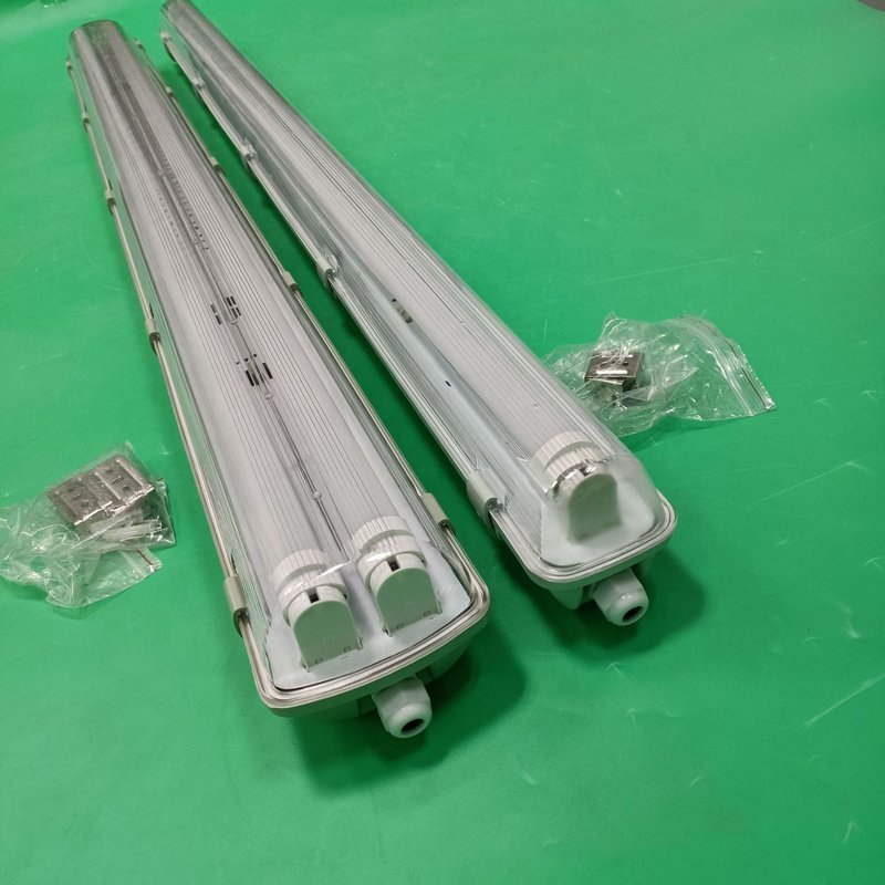 waterproof batten empty t8 tubes linear ip65 3 years guarantee high quality PC material aluminum outdoor batten light