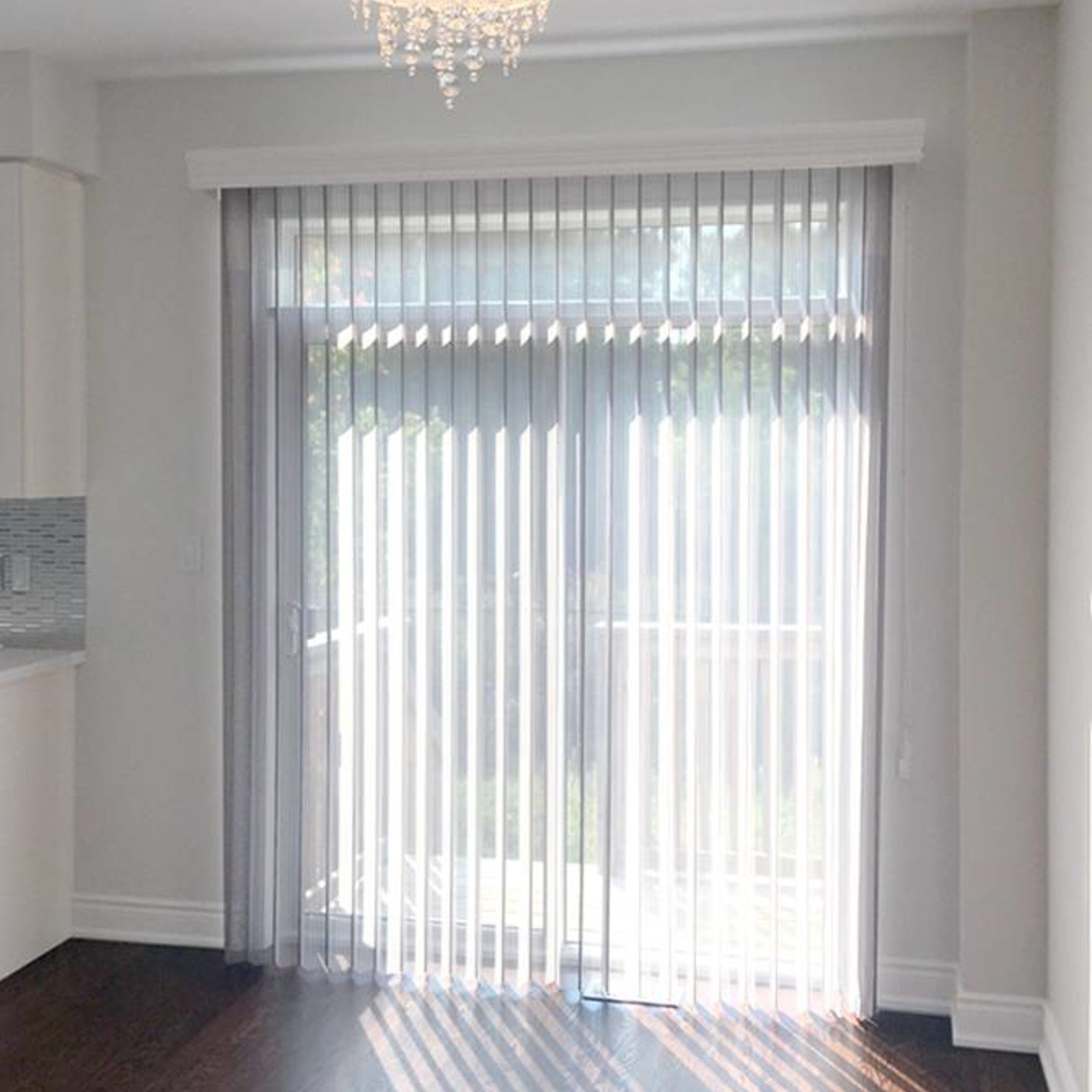 Wholesale Light Filtering Blackout Dual Sheer Shades Vertical Blinds Popular Dream Curtains Remote Control Automatic Sheer Shade