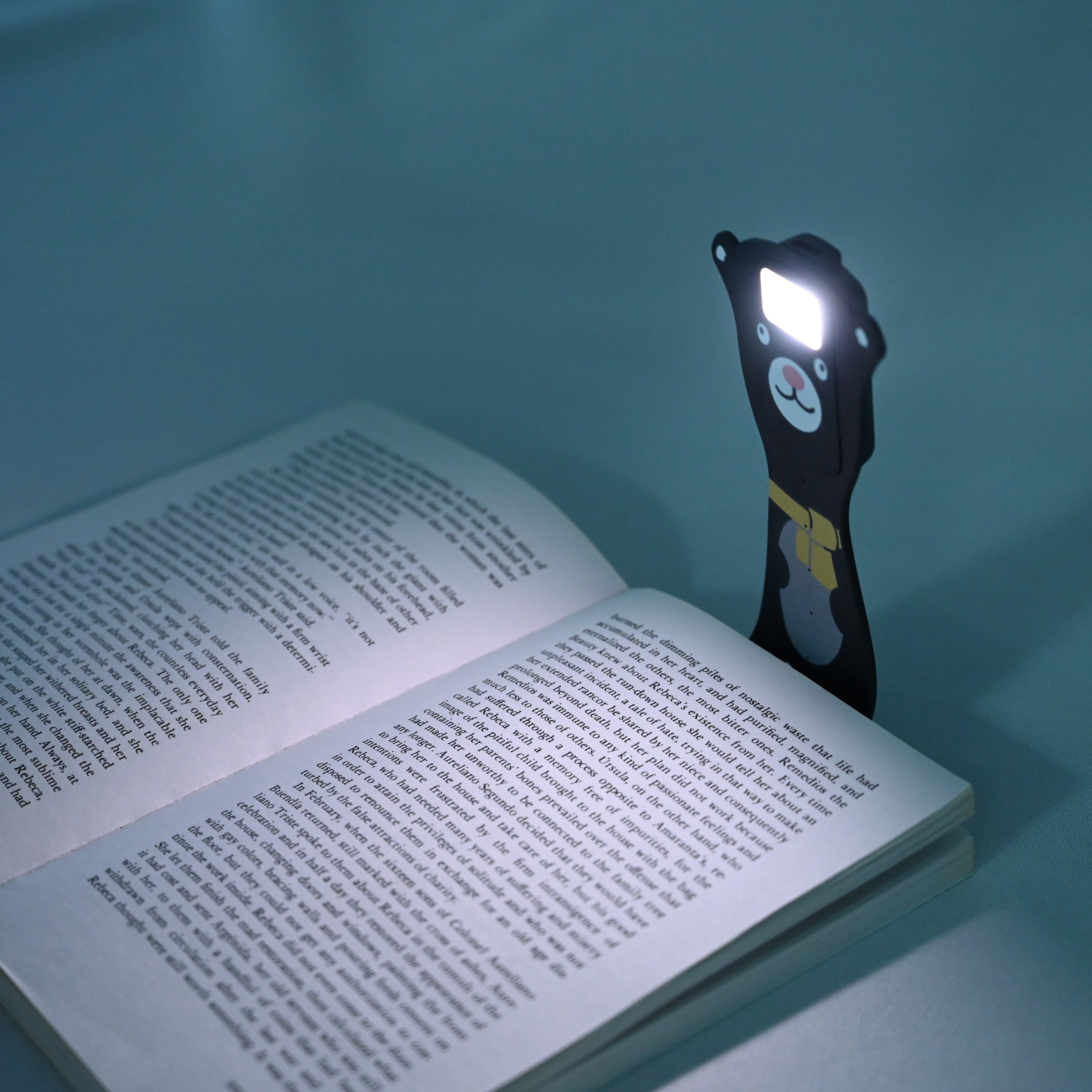 Custom Lamp Body Small Unique Animals Portable 3 Color Night Lamp LED Rechargeable Eye Protection Reading Light Book Clip Lights