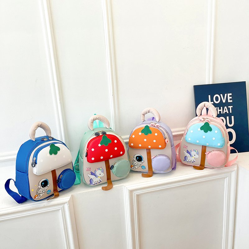 New Large Capacity Lightweight Waterproof Boys And Girls Kids Cute Students Primary Book Bag Schoolbag Backpack