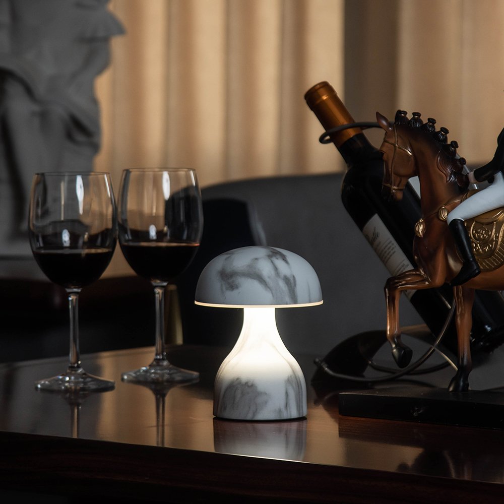 Modern Mushroom Cordless Desk Lamp for restaurant bar cordless table lamps Portable Battery Operated rechargeable table light