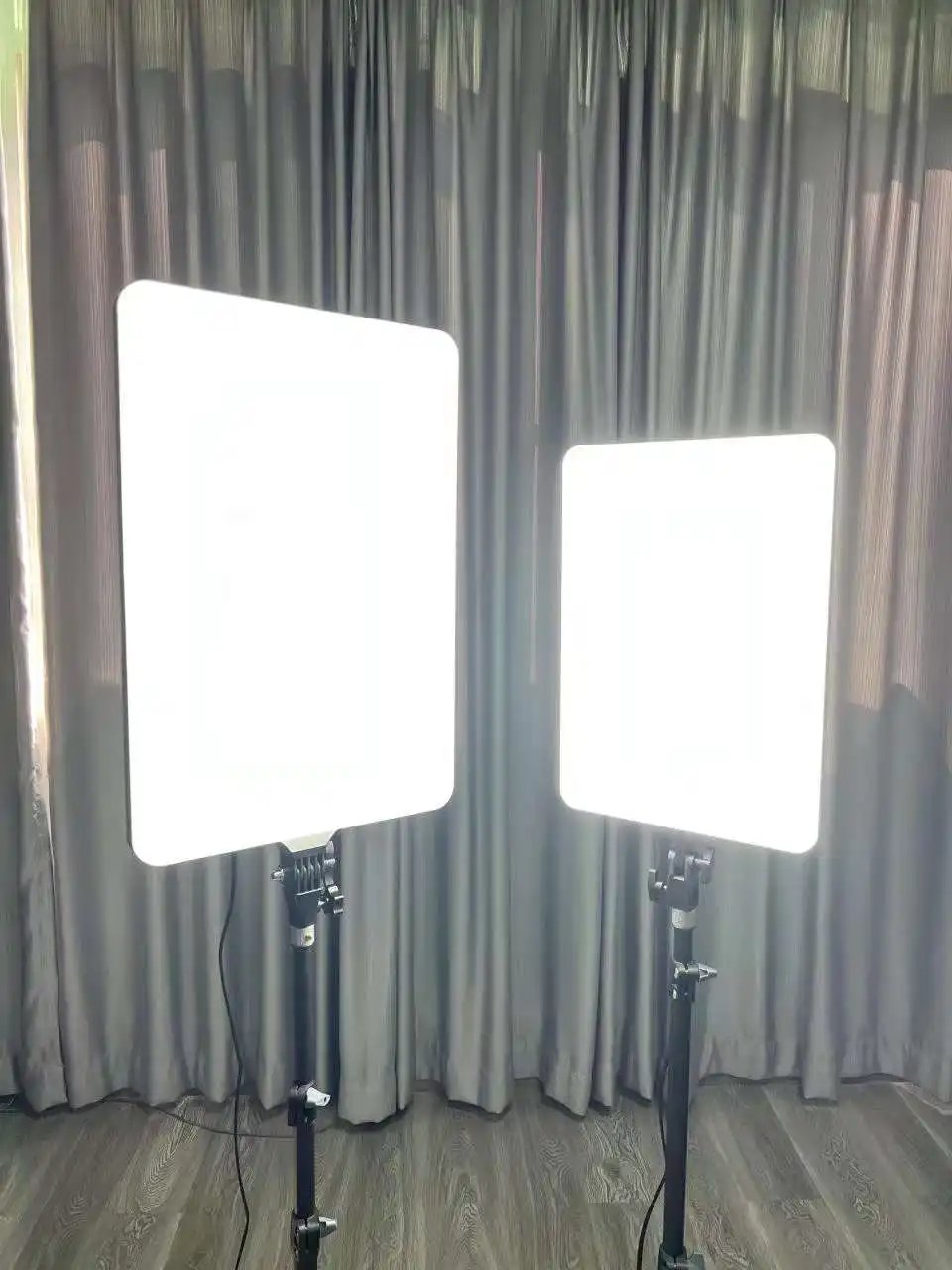 24-inch photographic lamp led Three Color LED Professional Light For Smart Phone And Camera with 2.1m tripod