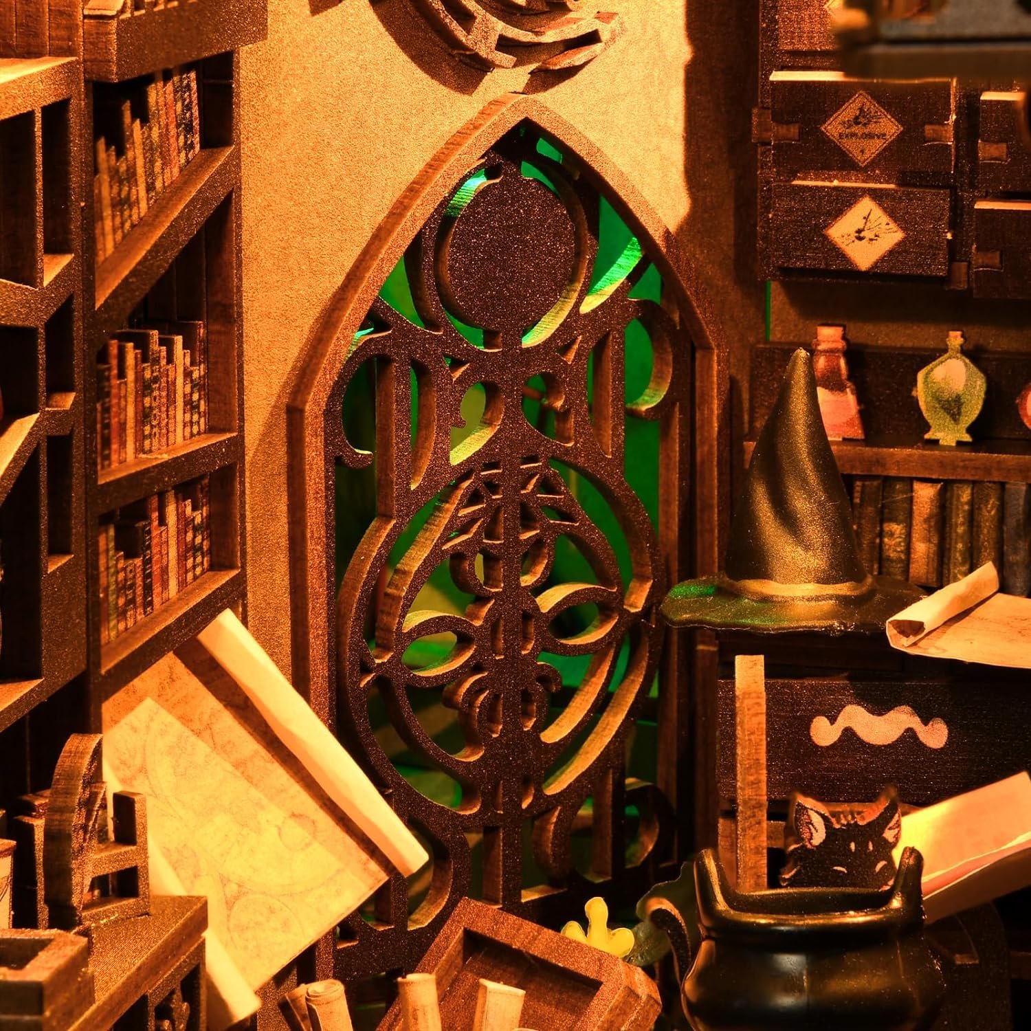 Aslowsnail The Master's House 3D Book Nook Kit Puzzle DIY Book Nook with LED Light
