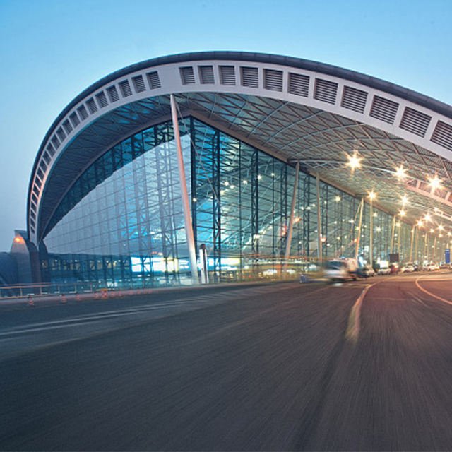 China Supplier Sale Light Steel Structure Construction Building Prefabricated Steel Structure Airport Terminals