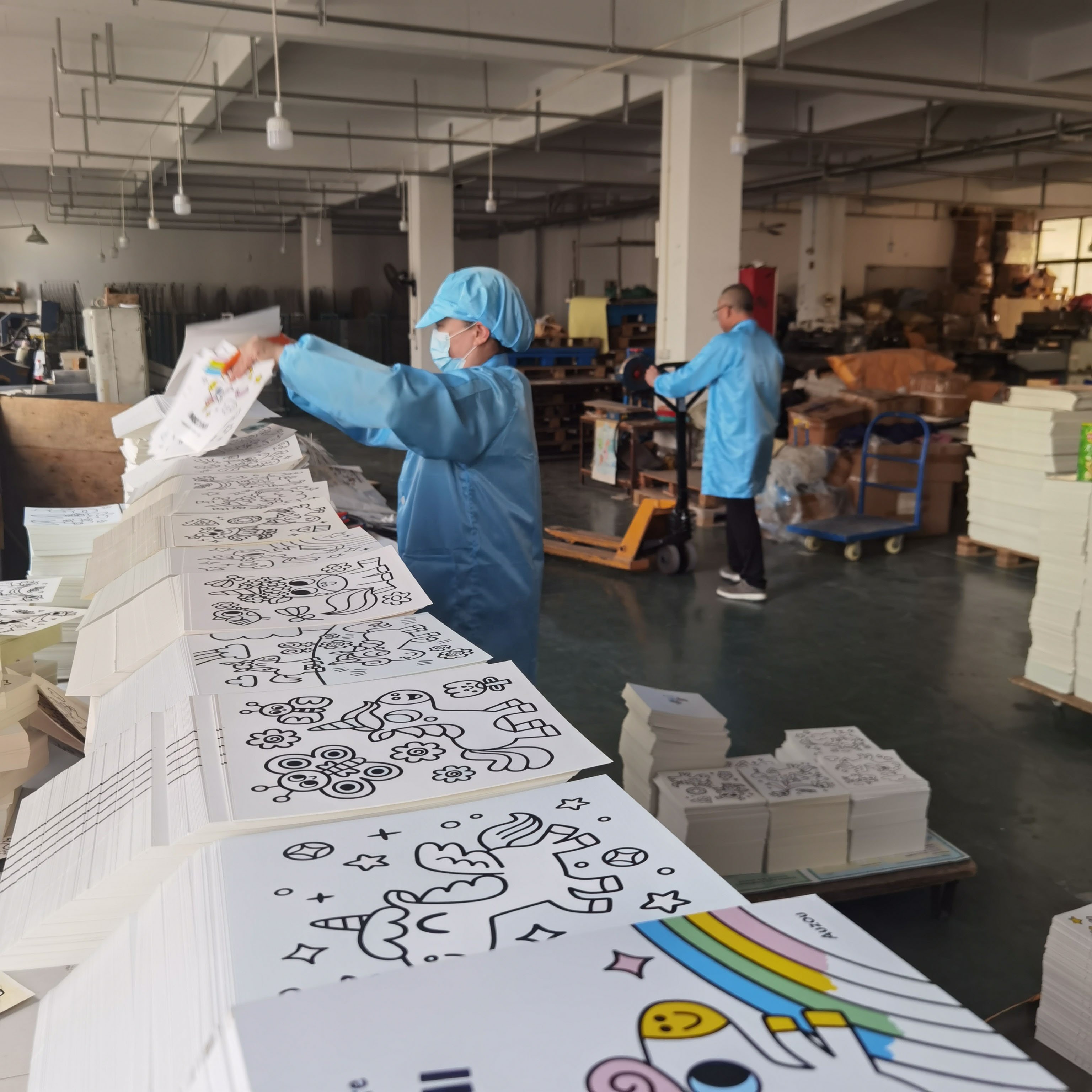 Painting graffiti for kid Light Trace Light Color - Long Holiday magic drawing book with color