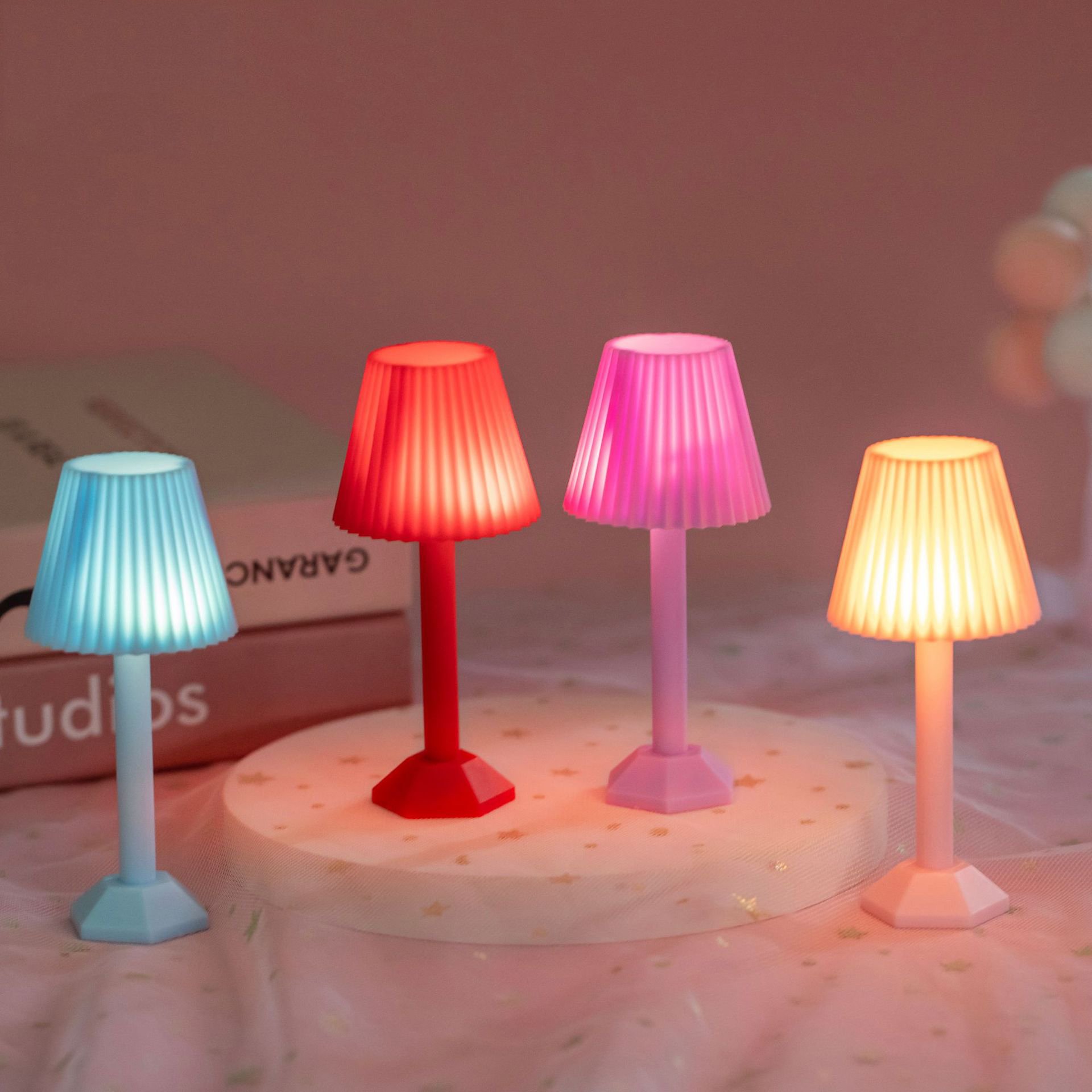 Good Quality Doll House Mini Flower Cute Sweet Little Night Light Decorative For Student Bedroom Books Tabletops Home Decoration