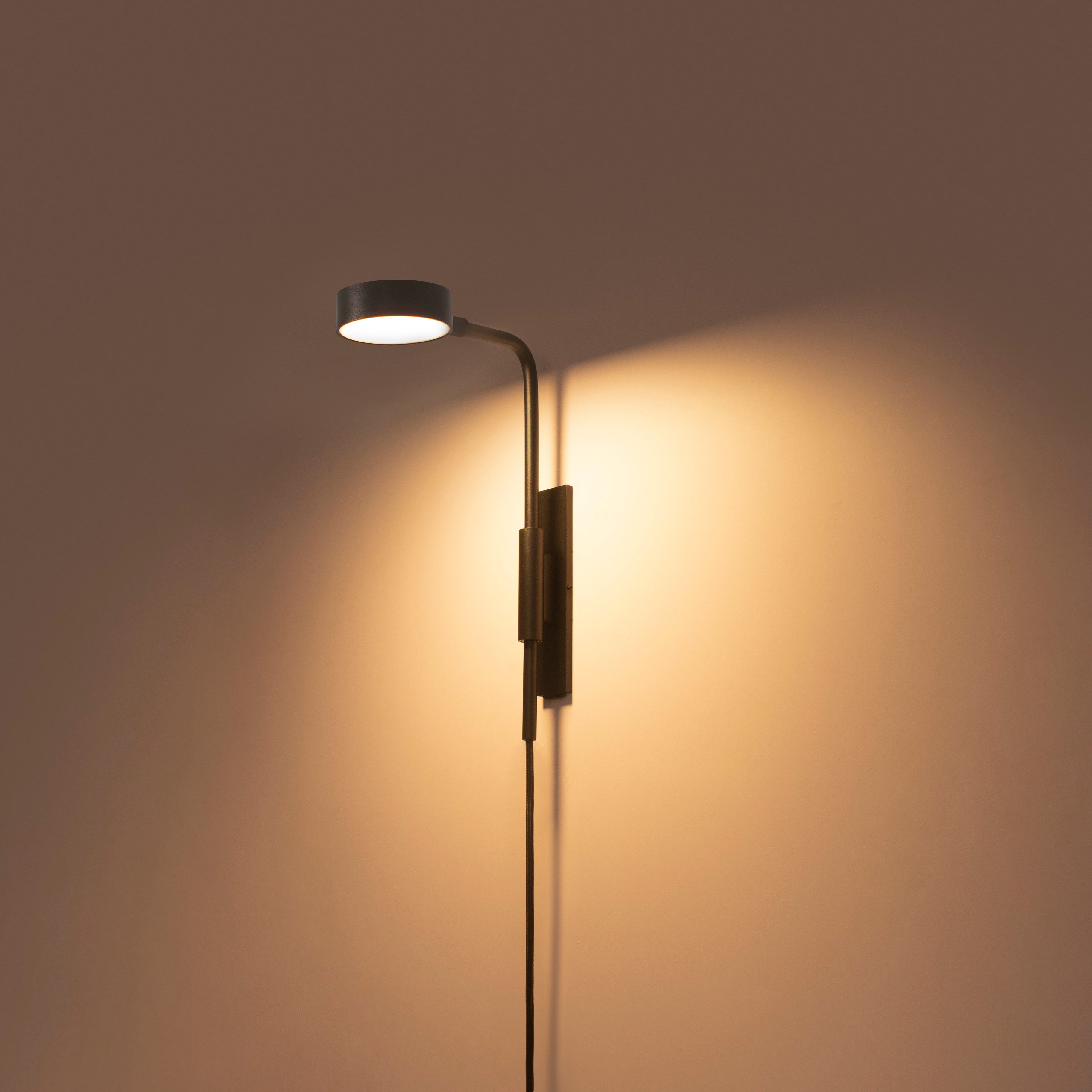 VJC 8W Compact design 180 Degree Rotate Wall Mounting Reading Light
