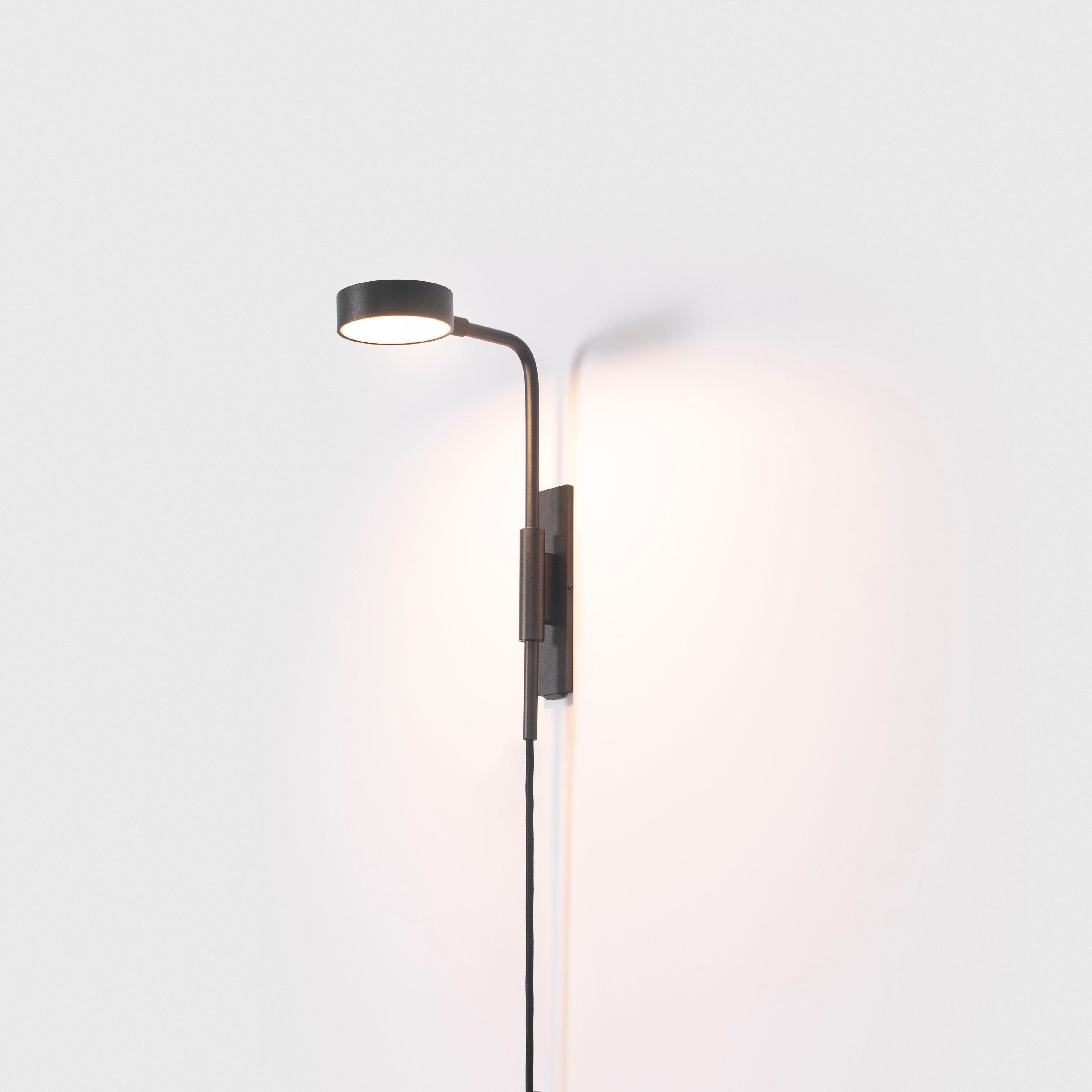 VJC 8W Compact design 180 Degree Rotate Wall Mounting Reading Light