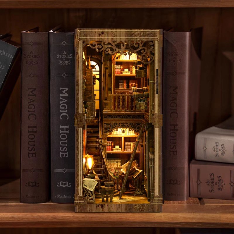 2024 custom laser cutting book nook Christmas UV printing Antique book collection room book nook adult