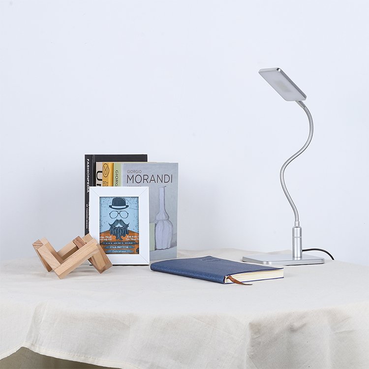 High Quality Minimalist Eyecaring Samsung 5630 Flexible Aluminum LED Reading Desk Lamp Table Book Lighting