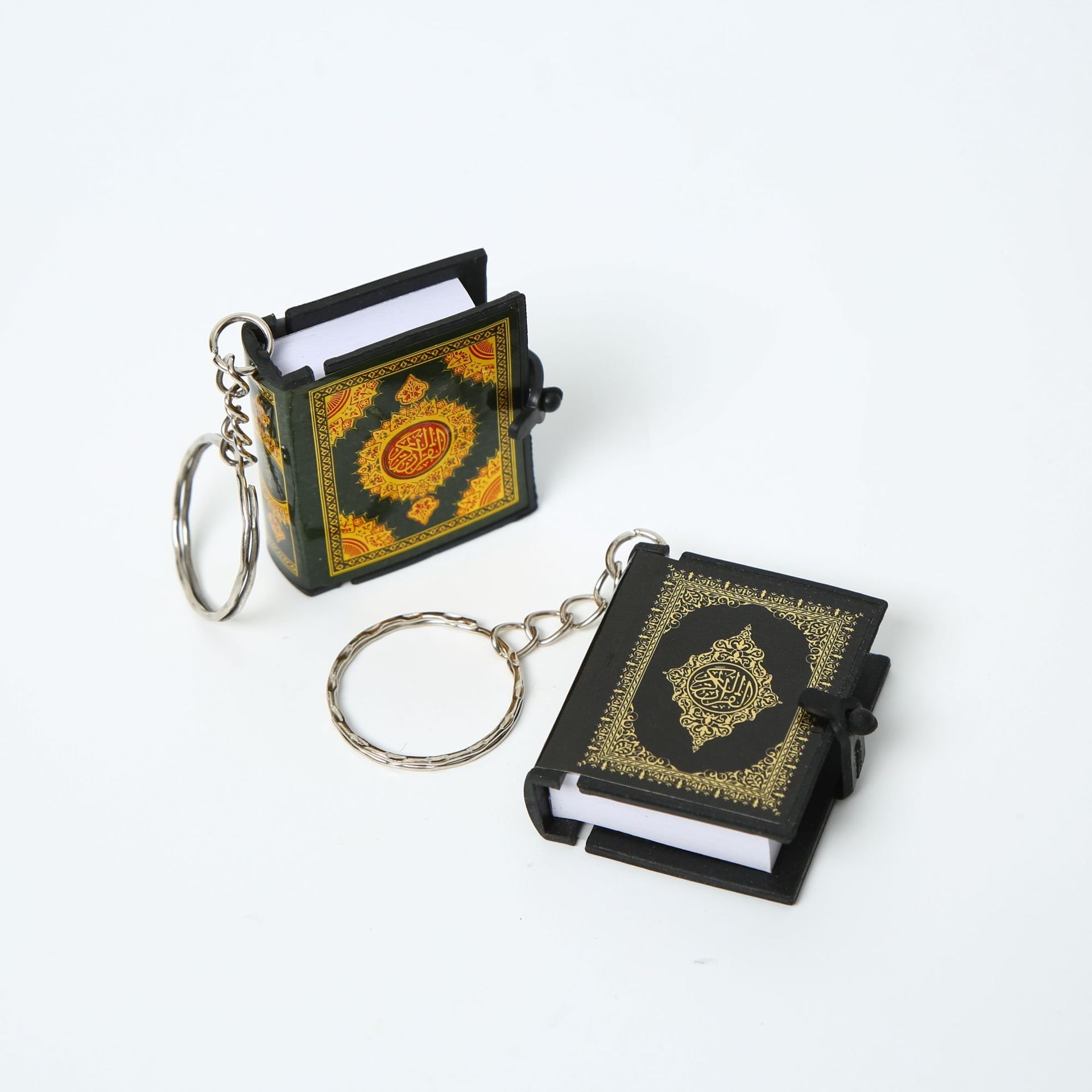 Wholesale Mini Creative Muslim Holy Quran Book Cover Fashionable Religious Keychain Craft