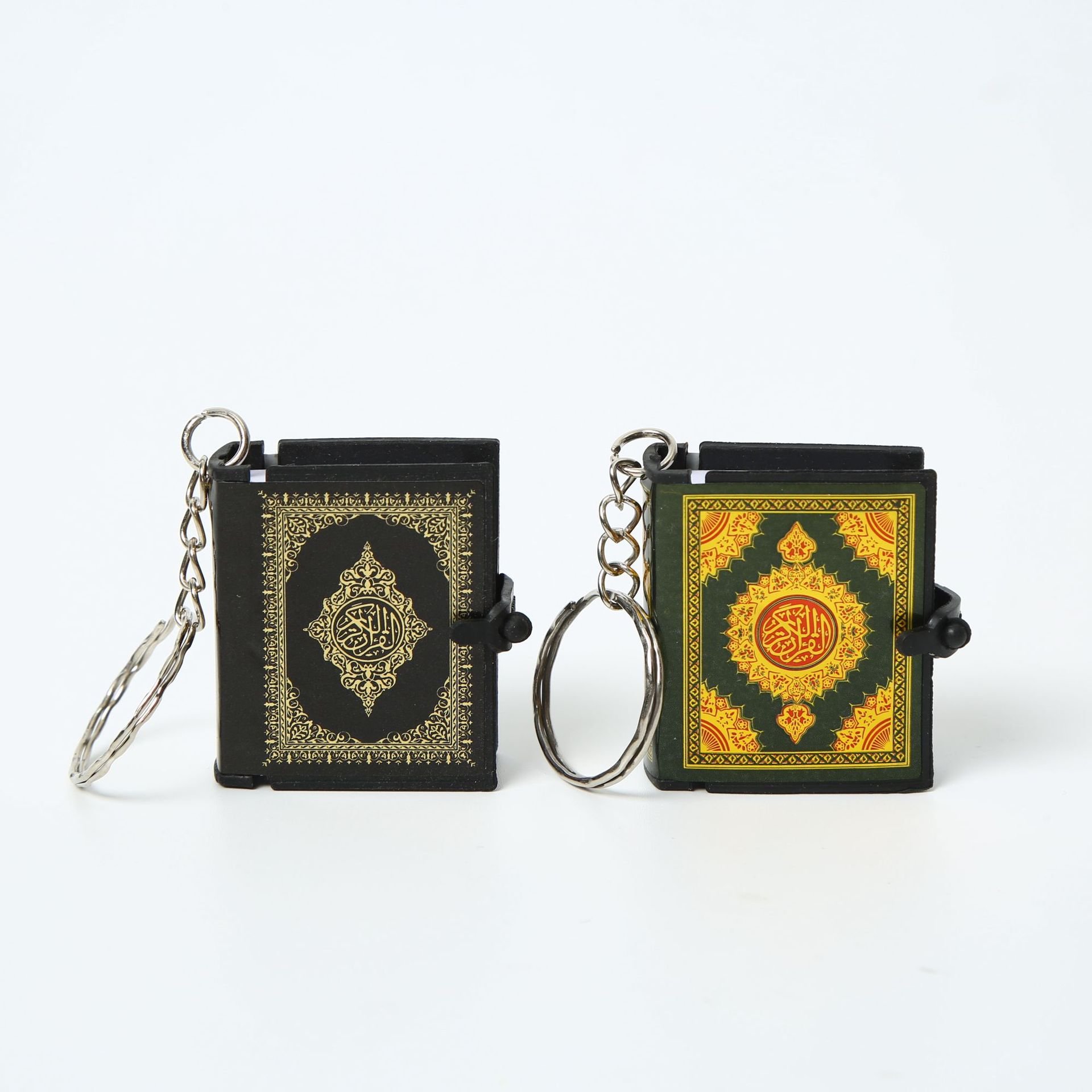 Wholesale Mini Creative Muslim Holy Quran Book Cover Fashionable Religious Keychain Craft