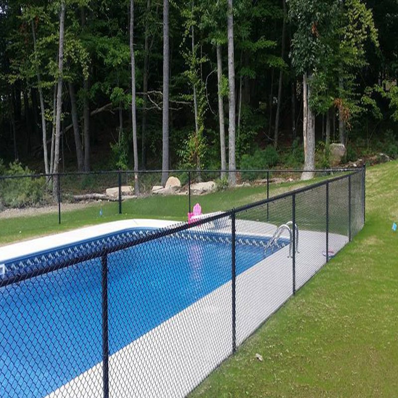 Chain link fence galvanized diamond hole cyclone wire fence design galvanized chain link fence wire mesh rolls