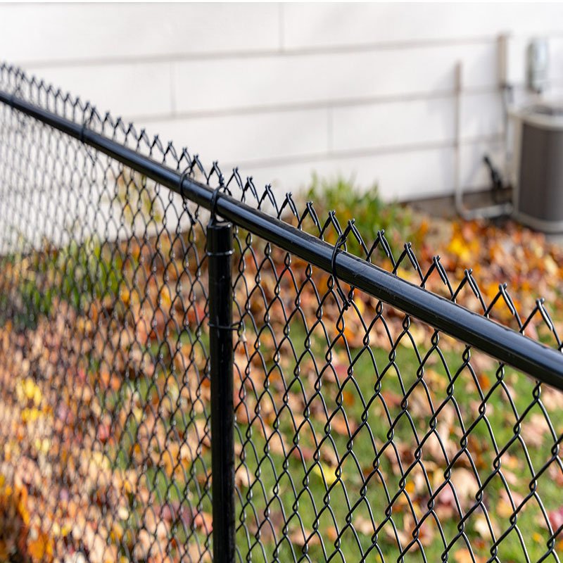 Chain link fence galvanized diamond hole cyclone wire fence design galvanized chain link fence wire mesh rolls