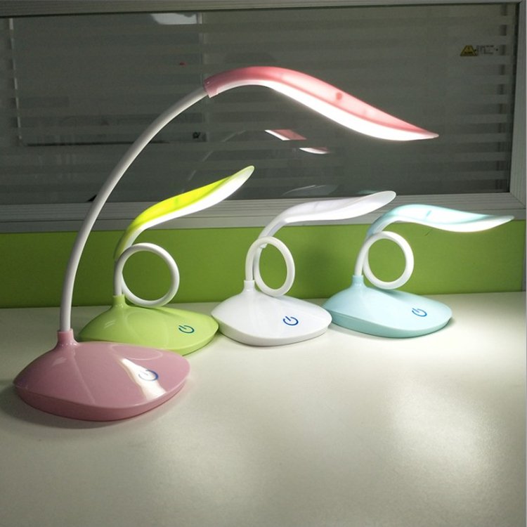 Factory hot selling OEM high-quality touch control USB charging mini portable desktop LED table lamp for learning work